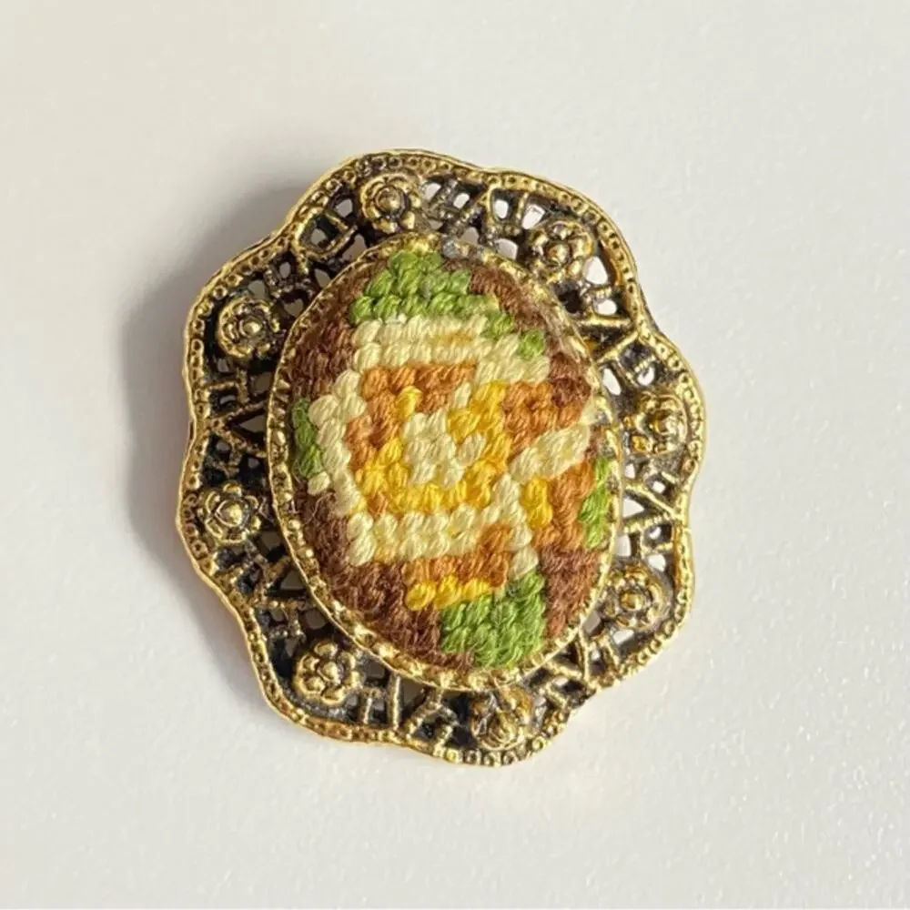 Vintage Earth Tone Gold Oval Needlepoint Brooch Flower
